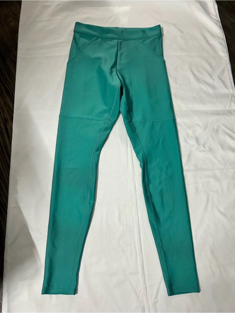 ALO Yoga sleek supportive